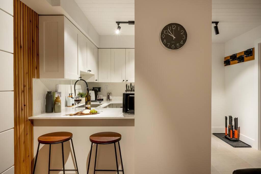 Powder & Pines Luxury Suite วิสต์เลอร์ ภายนอก รูปภาพ